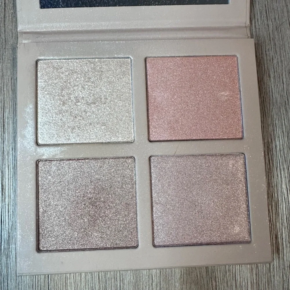 KKW Beauty Highlighter Palette 2 Gold Peach Bronze Shimmer